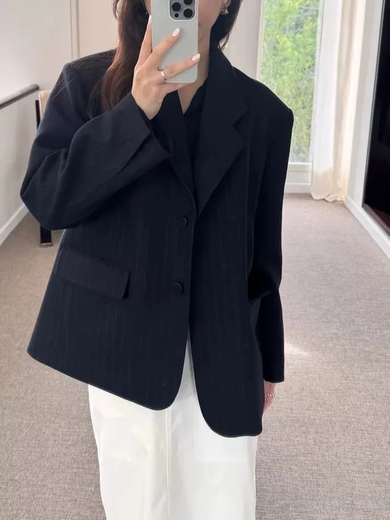 

Зимний женский шерстяной костюм 2025: корейский стиль, свободный крой, для повседневной носки, длинный пиджак в полоску, верхняя одежда