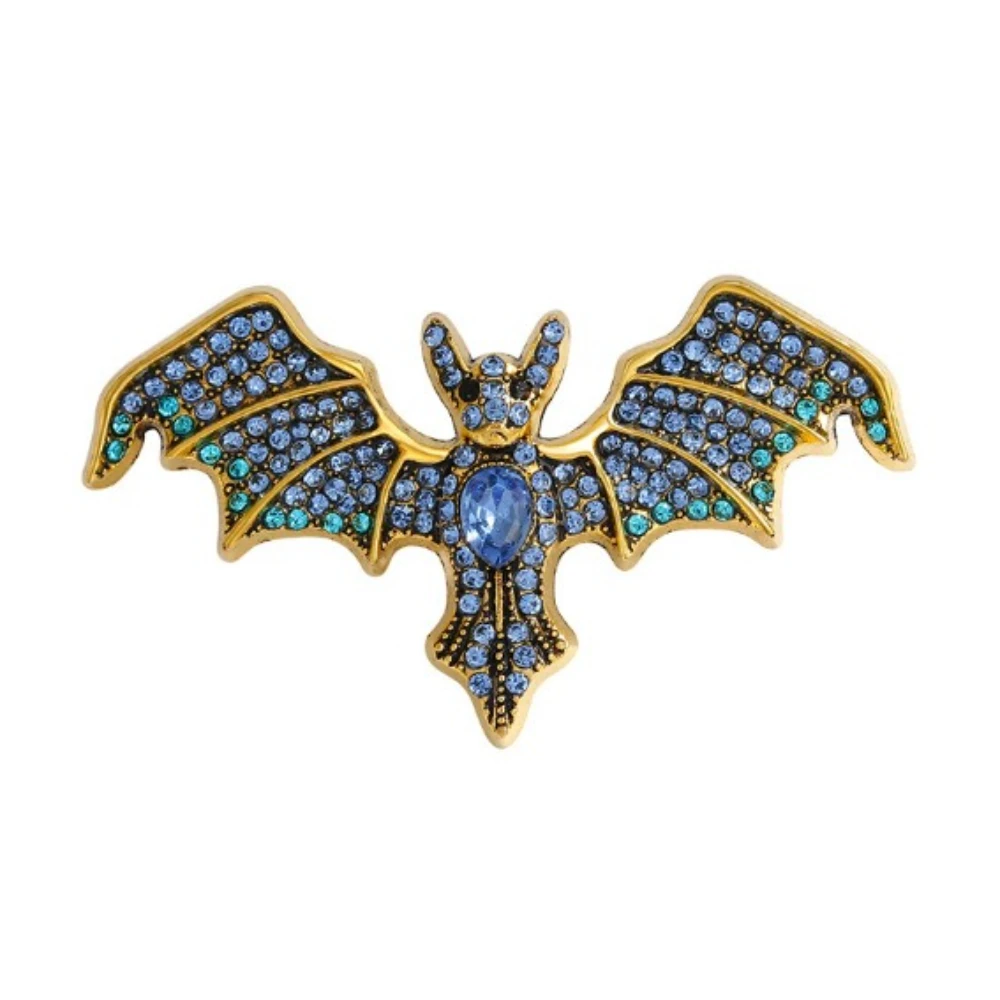 

New Arrival Vintage Bat Brooch Pin Rhinestone Unisex Fashion Accessories Scarf Buckle Lapel Pins Halloween Jewelry Gifts