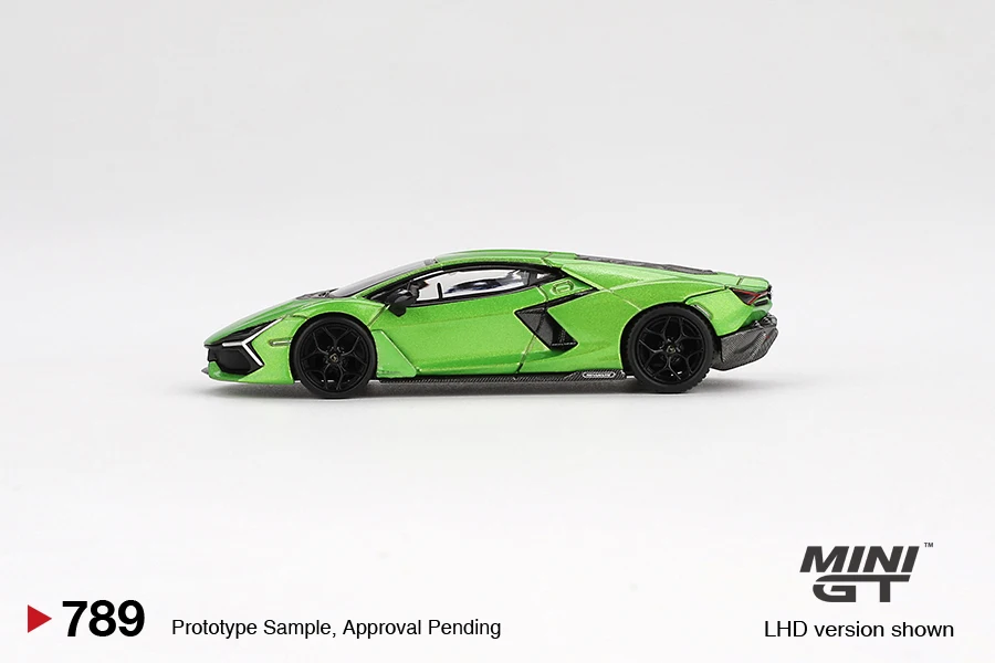 MINIGT 1/64 Revuelto สีเขียวของเล่นมอเตอร์รถโลหะ Diecast รุ่นของขวัญ