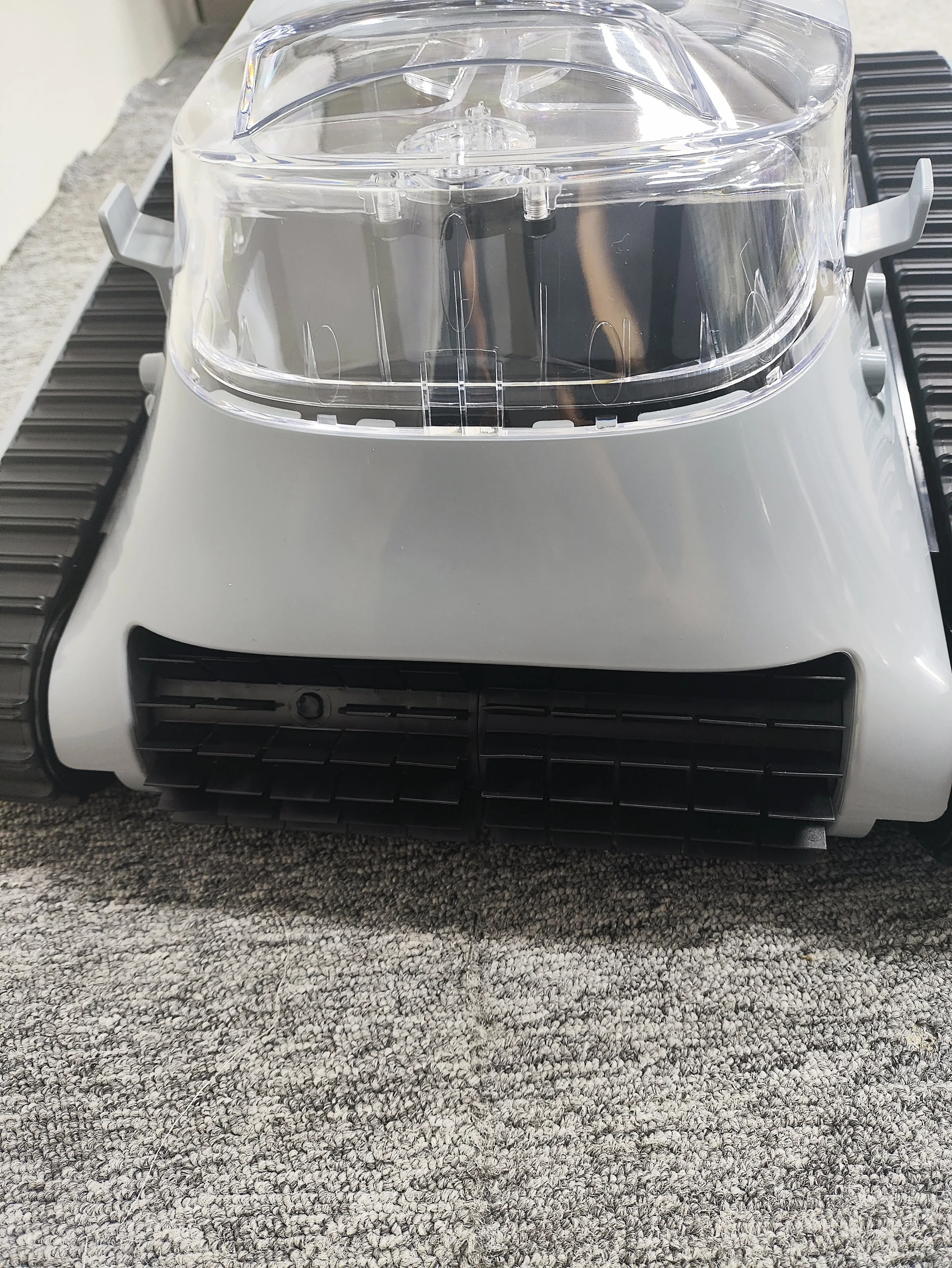 Automatic Pool Robot Cleaner Swimming Pool Vacuum Cleaner Wall Climbing Cordless Robot Pool Cleaner