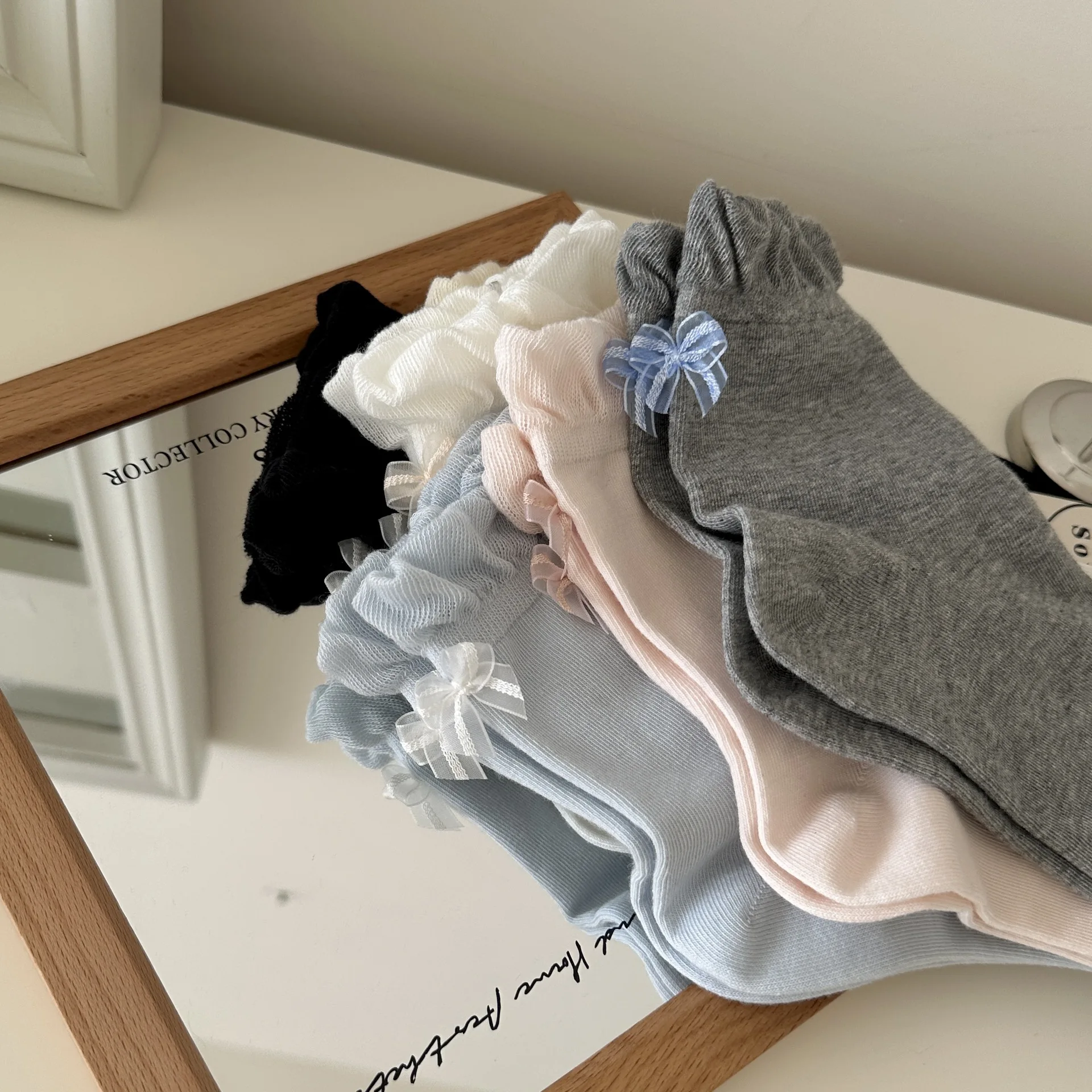 

Miosam New custom cotton cute loose socks middle tube socks seersucker bow Lolita socks casual breathable soft socks for woman