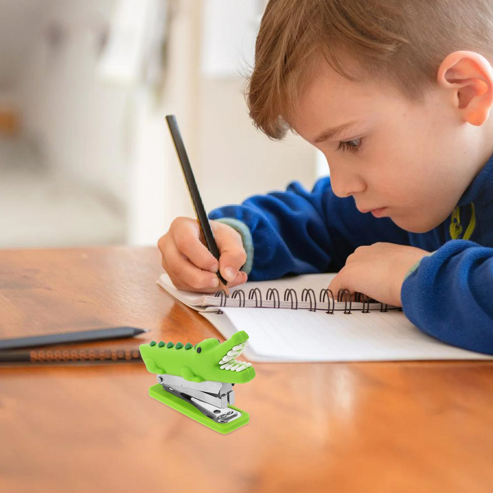 Mini Cute Handheld Stapler For Office Home School Stationery Kids Teachers Desk Reusable Portable Small Stapler Aesthetic