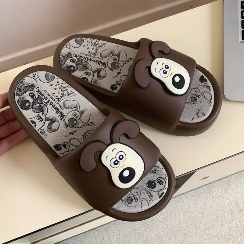 Wallace&Gromit animation peripheral cartoon cute print home non-slip bathroom sandals for boys and girls outdoor beach sandals