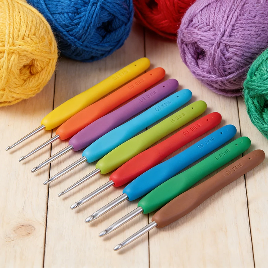Juego de 9 Agujas de Ganchillo de Aluminio de Colores | Empuñadura de Silicona Suave | Ganchos de Varios Tamaños de 2 mm a 6 mm para Tejer Suéteres y Manualidades