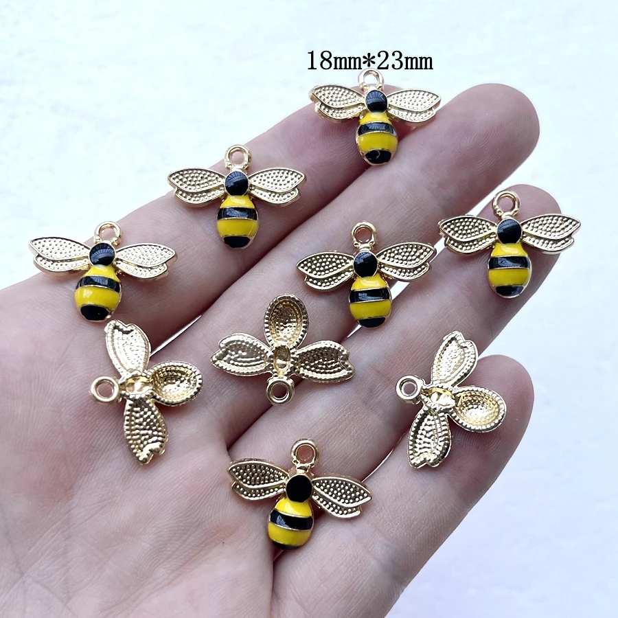 10pcs18mm*23mm Cartoon Charm Bee Alloy decorative pendant diy jewelry Making bracelet Necklace earrings Charm decorative pendant