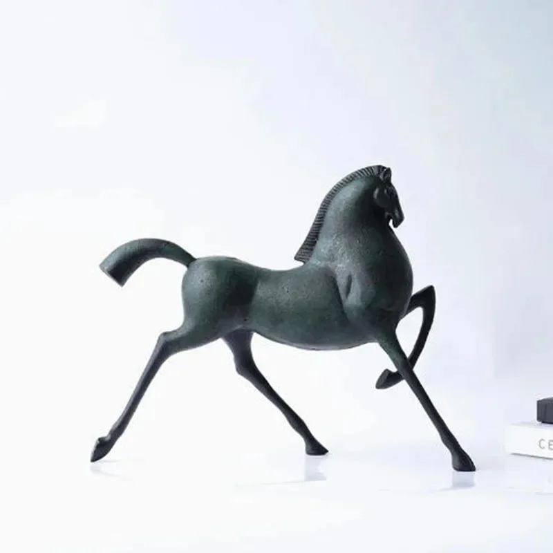 Modern Horse Ornaments Bedroom Living Room Home Accessories Miniatures Table Figurines Wedding Gifts Sculpture Room Decoration