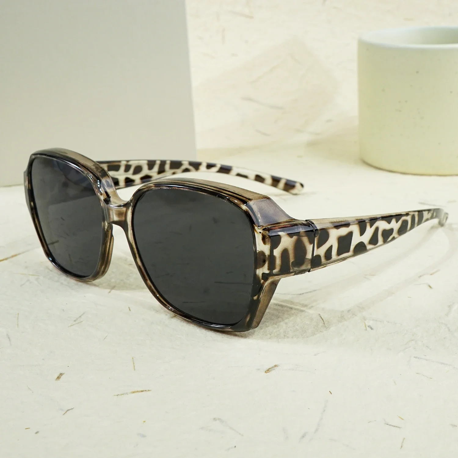 Fit-Over-Brille Retro übergroße quadratische Nachtsicht-Sonnenbrille, V400-Schutz, stilvoll für Outdoor-Sportfahrten – Detail 1