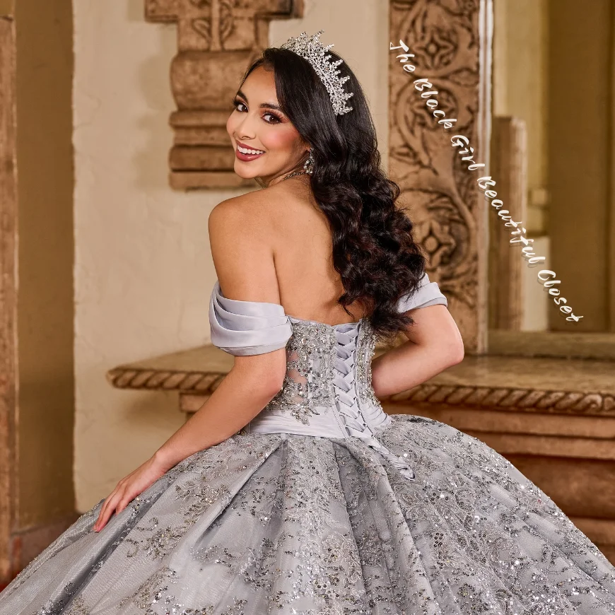 Silver White Exquisite Birthday Party Dresses Sparkling Diamonds Beaded Applique Tulle Gowns Royal Princess 15 Quinceanera Dress