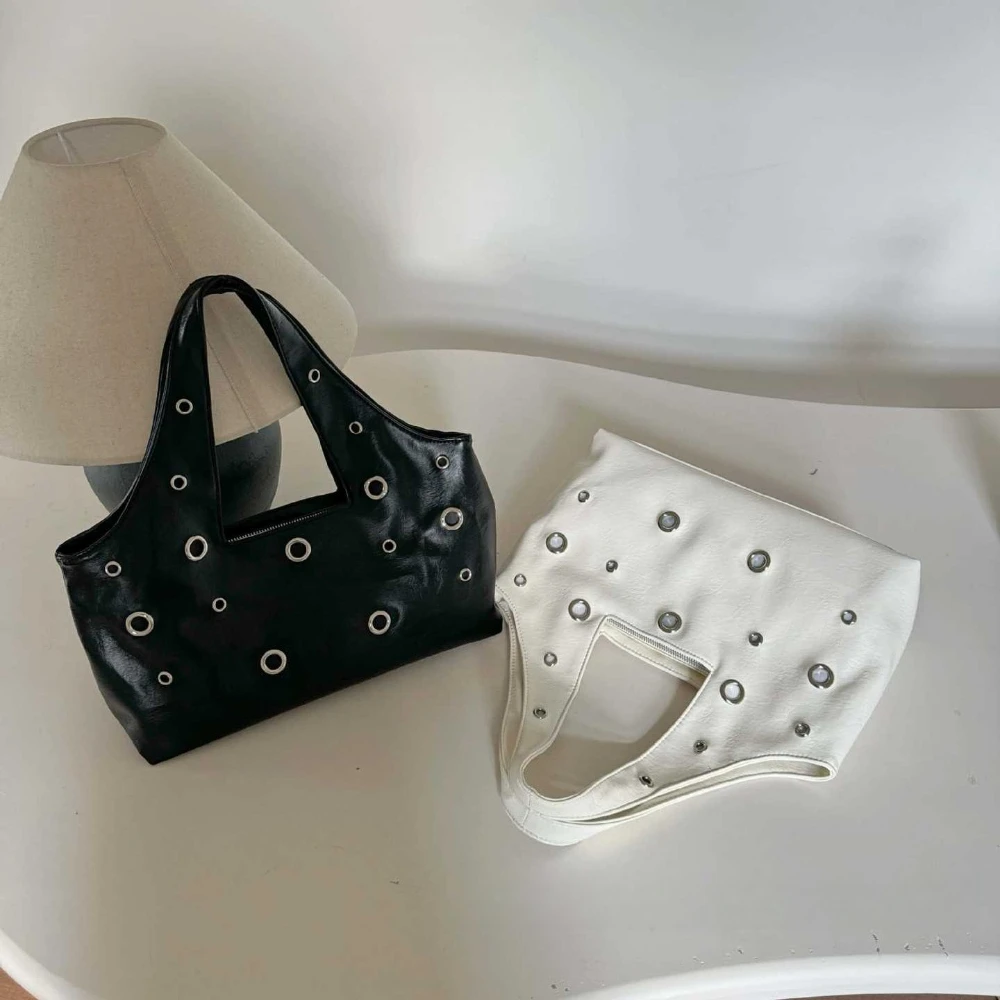 

New Rivet Decor Design Vintage Shoulder Bag Punk Handbag Coffee Underarm Bag Luxury Design Lady Tote Bag