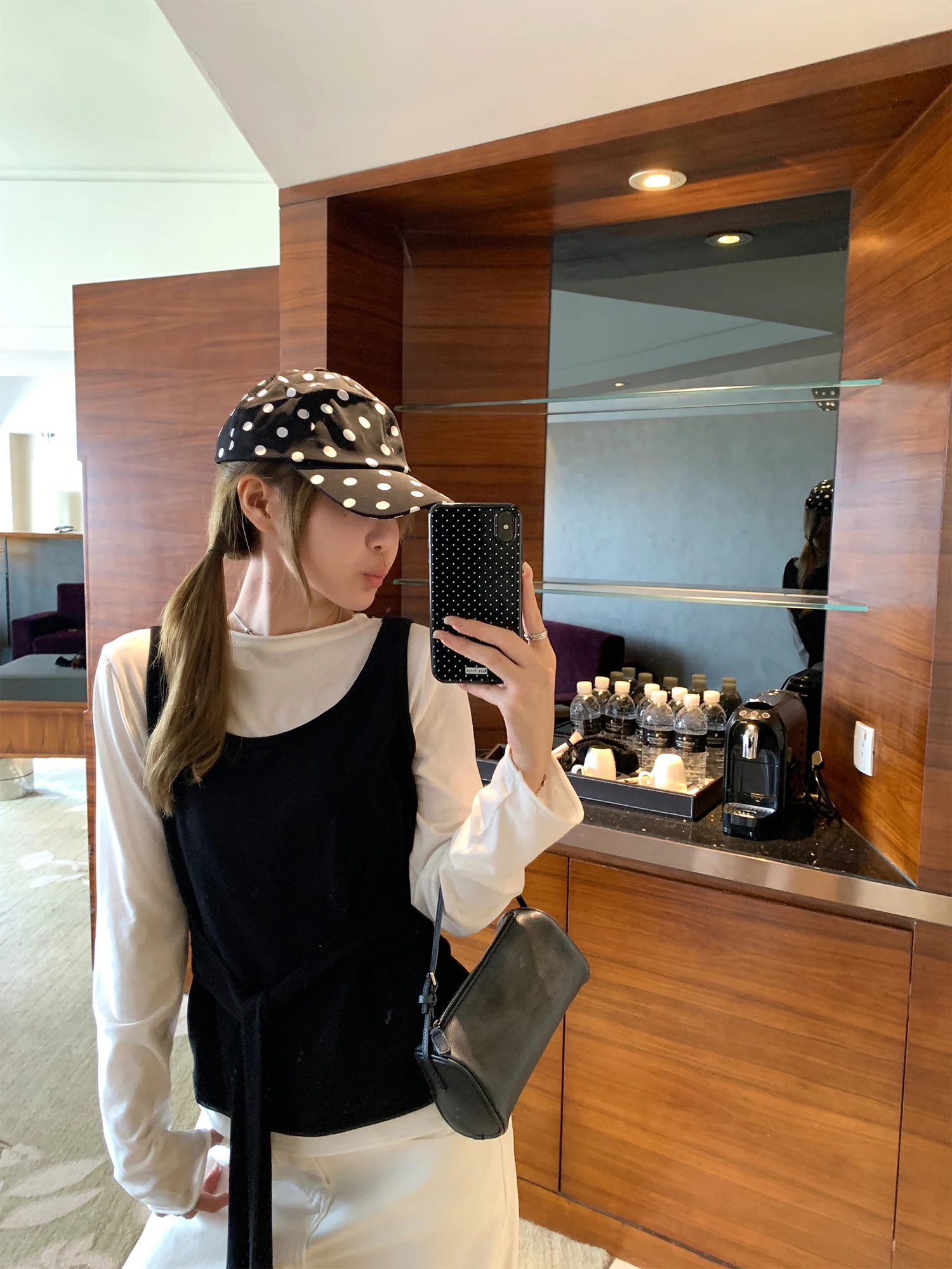 

Комплект из двух предметов Kong Zhen Early Spring Bla Sugar Honey Lang: тонкий топ на бретельках и футболка, женский модный корейский стиль