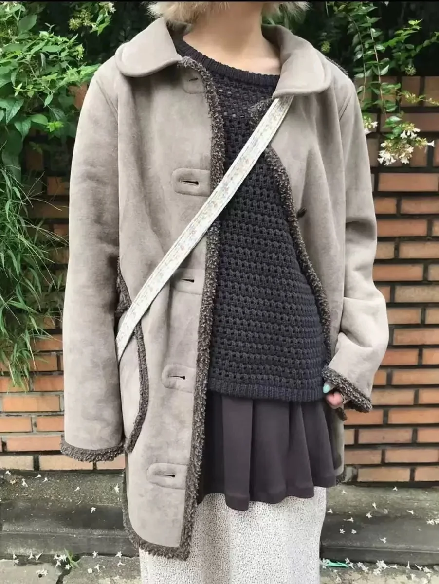 

PREON Новое зимнее коричневое кожаное пальто в стиле ретро с меховым воротником, женское пальто свободного покроя, длинное пальто средней длины на пуговицах