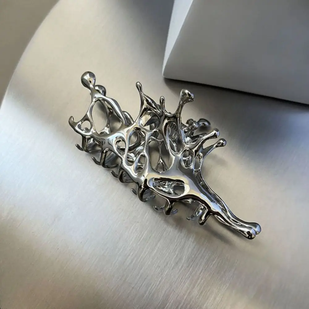 

Large Alloy Geometric Claw Clips Y2k Hair Claw Silver Hair Crab Clip Hair Accessories Kroean Style Girls