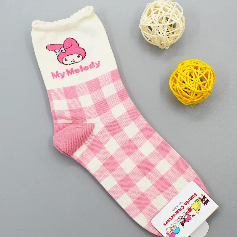 Meias Anime Cartoon para Mulheres, Xadrez Respirável, Meias Mid-Calf, Kawaii, Hellokitty, Kuromi, Sanrio, Suor-Absorvente, Presentes de Natal, Novo