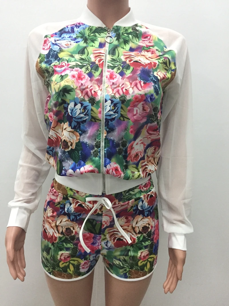 

Women's Floral Print Pajama Set Long-Sleeve Lapel Top With Zipper And Elastic Shorts Elegant Loungewear Fashionable Casual Wear