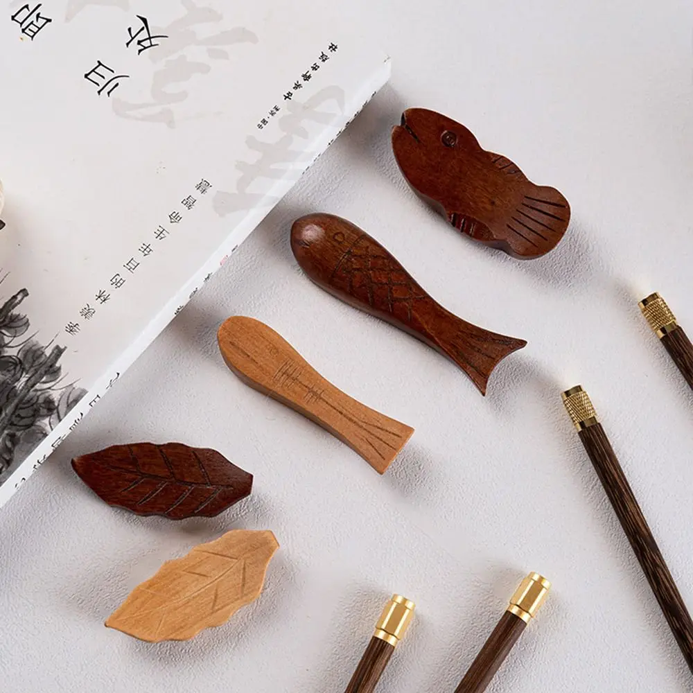 Creative Japanese Chopsticks Holder Wooden Chopstick Pillow Spoon Fork Knife Stand Table Decor Chopstick Rest Tableware Holder