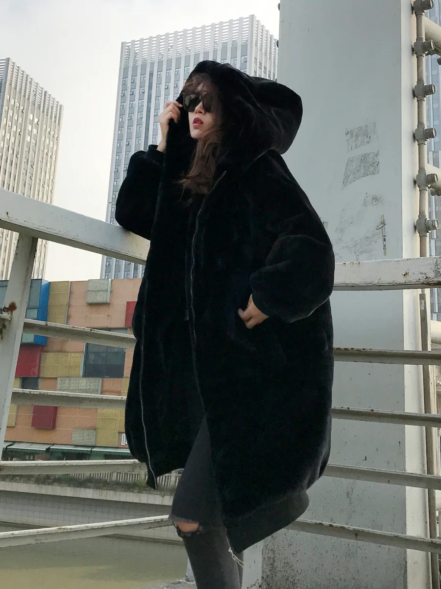 フェイクファートップコート レディース スリムフィット パファーダンスワイフ テックウェア 厚手バットウィングアウター ホーンボタン ファッション ラムズウール オールマッチ