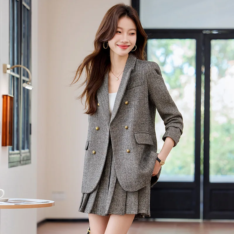 

Gray woolen blazer for women2025New versatile high-end stylish commuter top retro suit