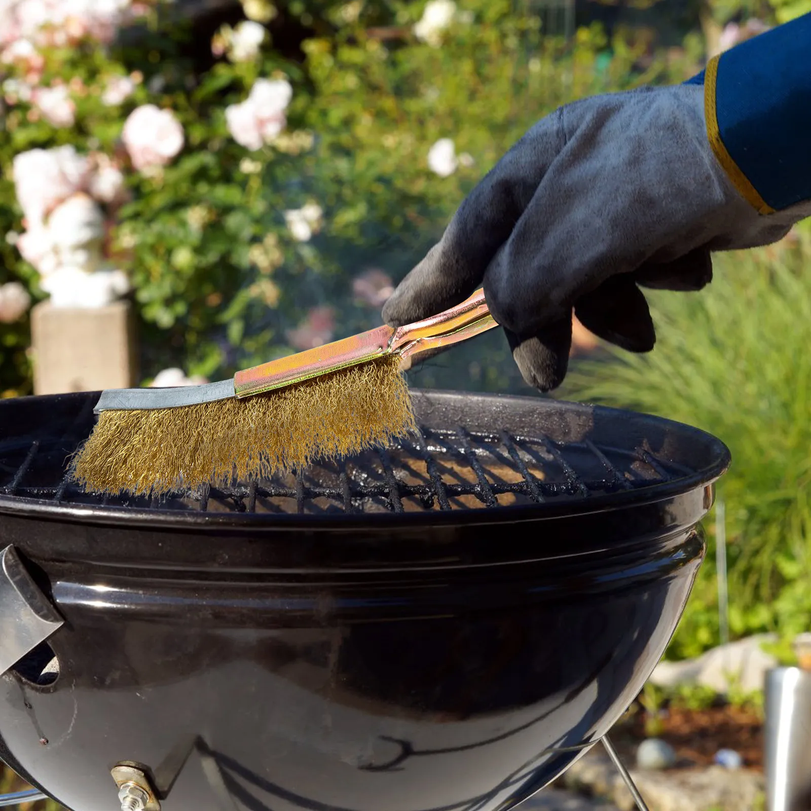 

2Pcs Copper Wire Scratch Brush with Iron Handle Barbecue Grill Cleaning Rust Removing Copper Wire Brush Grill Rack Cleaner