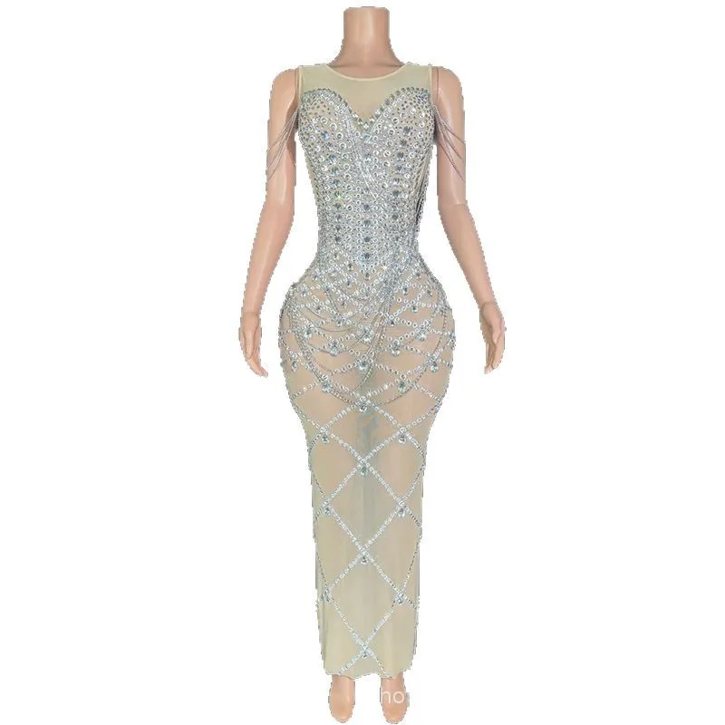 

Роскошное сексуальное сетчатое платье с серебряными бриллиантами и высокой прозрачностью, ежегодное собрание, достойная атмосфера, модное платье для подиума на красной дорожке