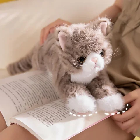 Плюшевая игрушка Кошка A301 - Мягкая и Уютная — пример использования