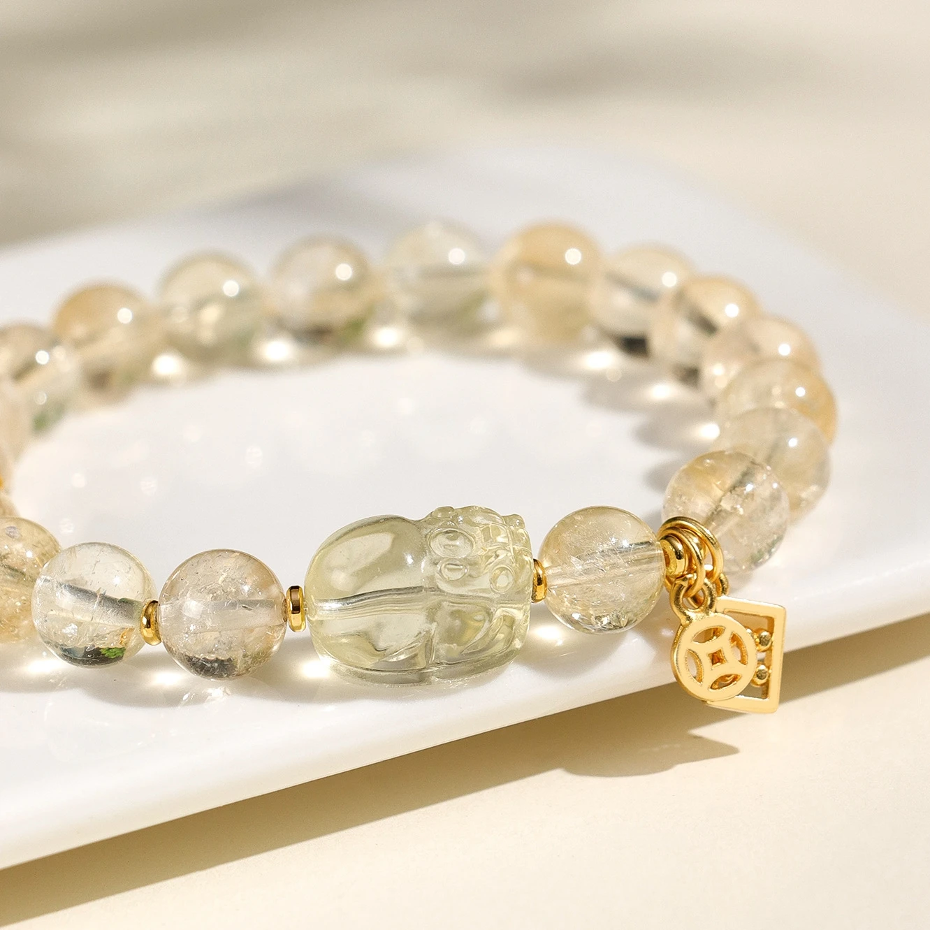 

Lucky Pixiu Charm Natural Citrine Light Yellow Crystal Beaded Strand Stretch Women's Bracelet Fashion Boho Chakra Jewelry 1432