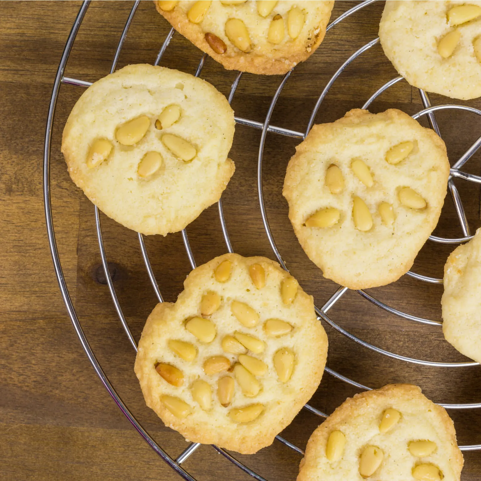 

2Pcs Cooling Rack Round Bakery Bread Drying Rack Cake Cooling Holder Kitchen Tool Baking Tools Biscuits Cooler