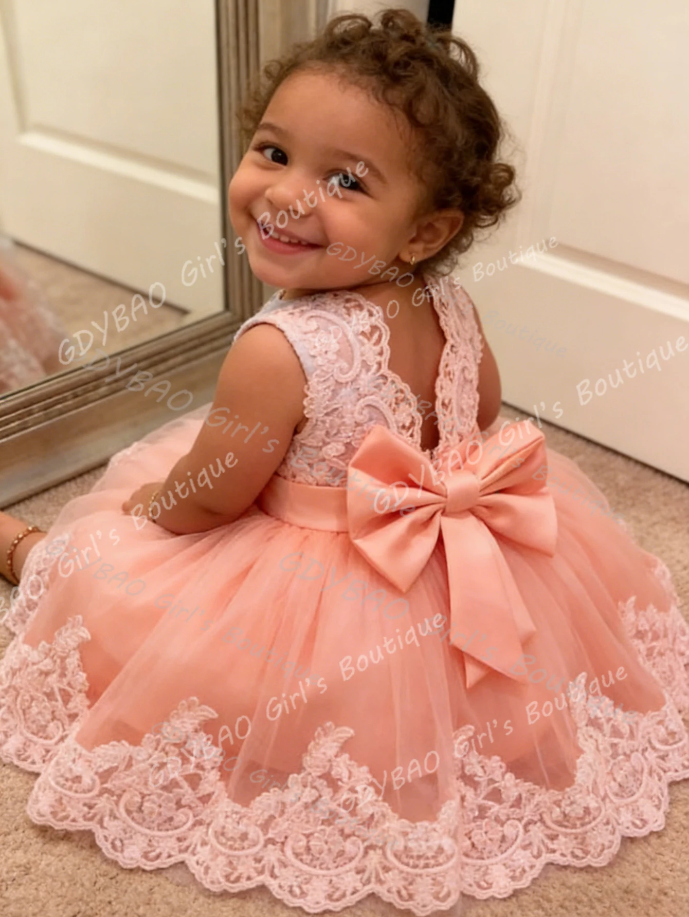 

Индивидуальное платье для девочки на свадьбу, белое кружевное платье принцессы из фатина с аппликациями, длиной до колен, для дня рождения