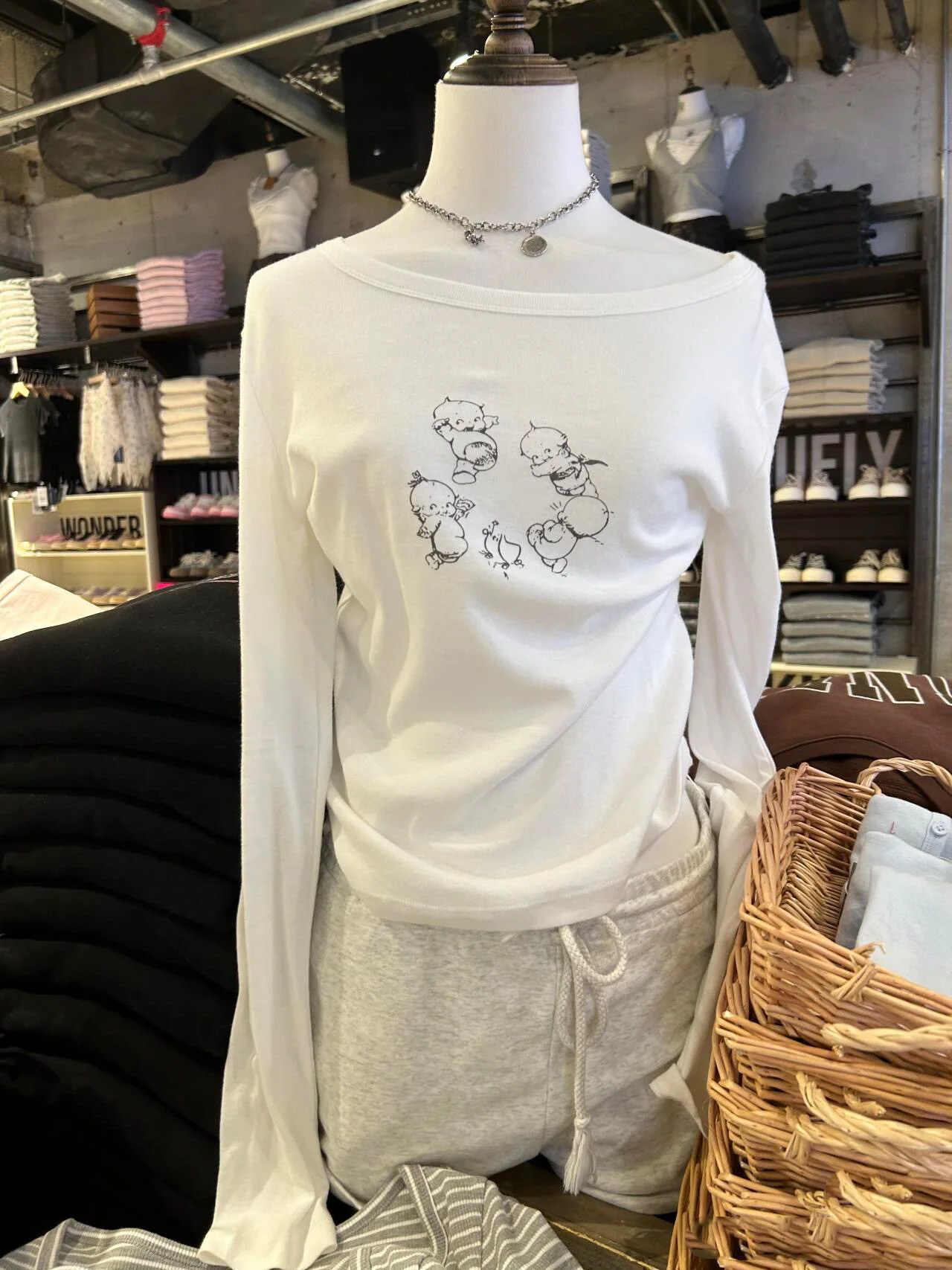 Angle Print Cute Long Sleeve T-shirts For Women Round Neck Cotton Tops Female Sweet Cute Slim White Tshirt Tees Spring Autumn