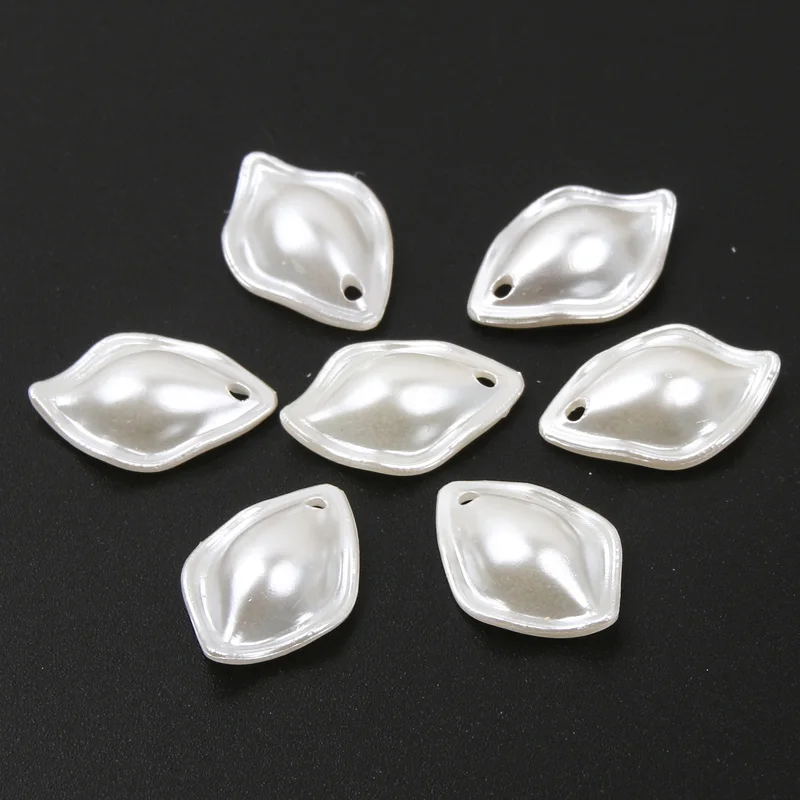 Beige Leaf Flower Heart Shell Shape 50pcs Acrylic Beads For Making Jewelry DIY Handmade Key Chain Bracelets Pendants Accessories