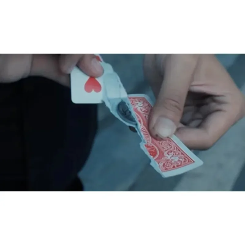 ขี้อาย 2.0 ลูกเล่นโดย Smagic ผลิตภัณฑ์ Street Magic Tricks สําหรับนักมายากลมืออาชีพ Illusions Close Up Magic Props โป๊กเกอร์ดาดฟ้า