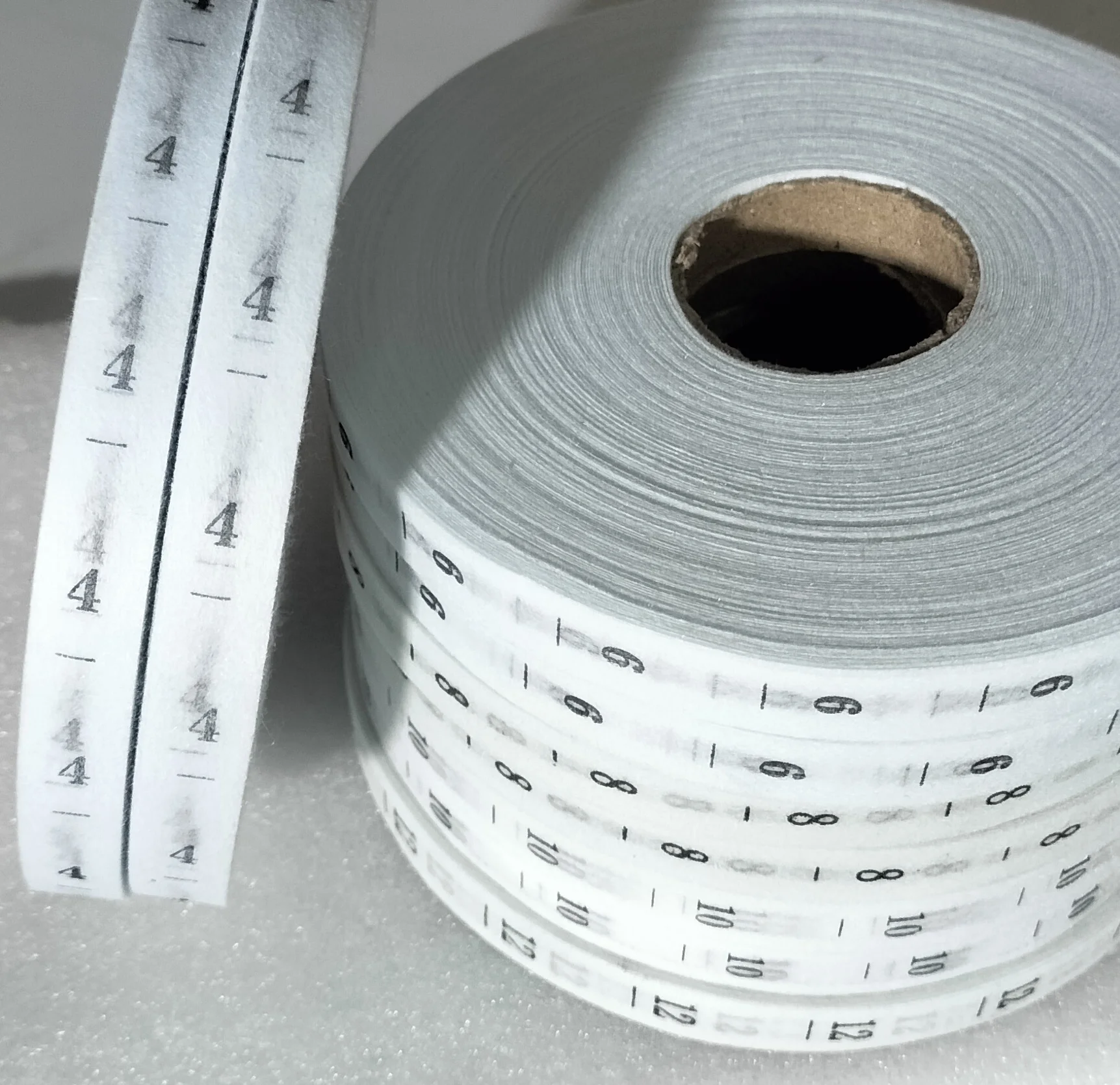 Thin paper Can tear number label 0-60 Non-woven fabric Printing labels Clothes Garment accessories