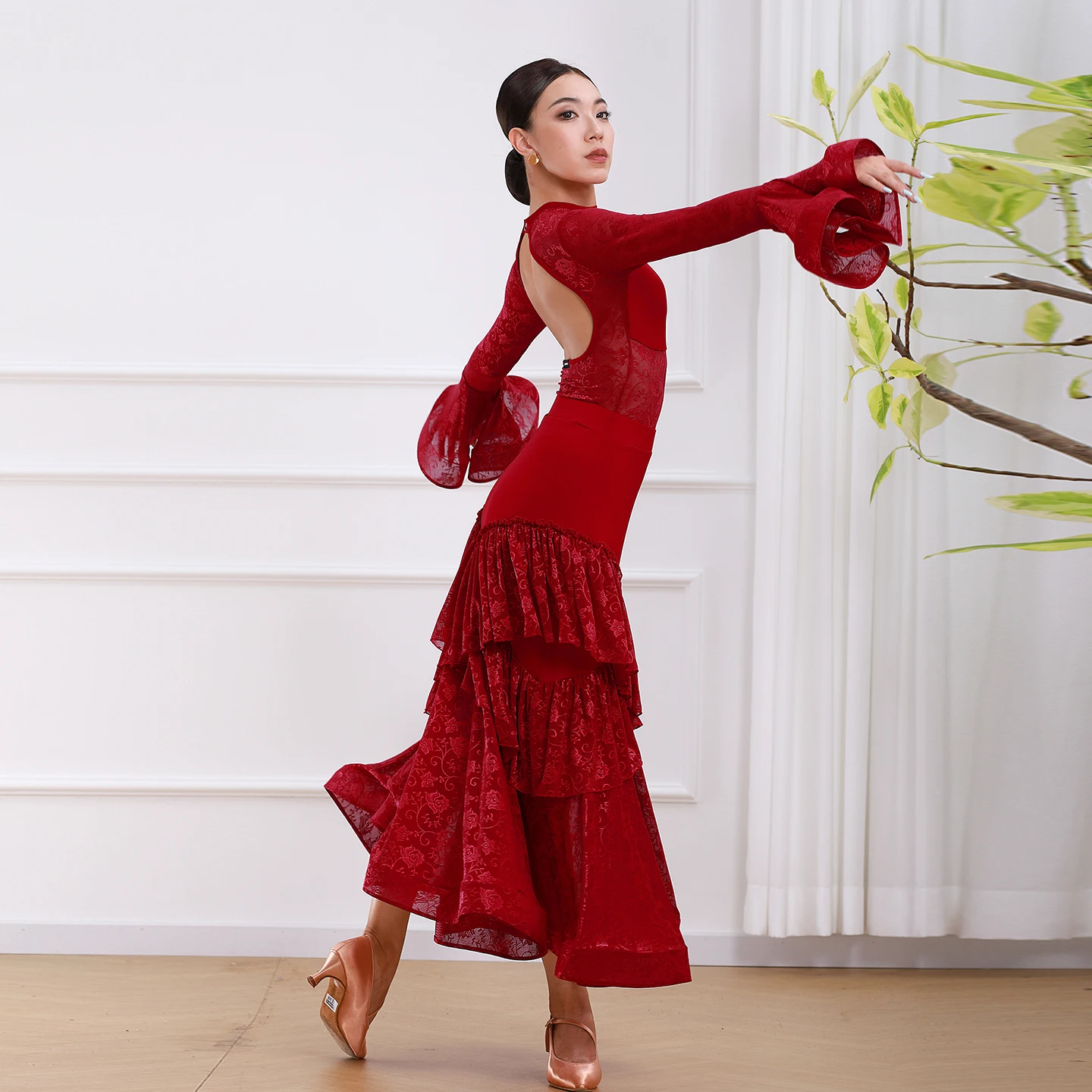 Ropa de competición profesional de danza moderna, conjunto de encaje Sexy de alta gama, disfraz de actuación de vals de Tango para mujer adulta, novedad de 2025