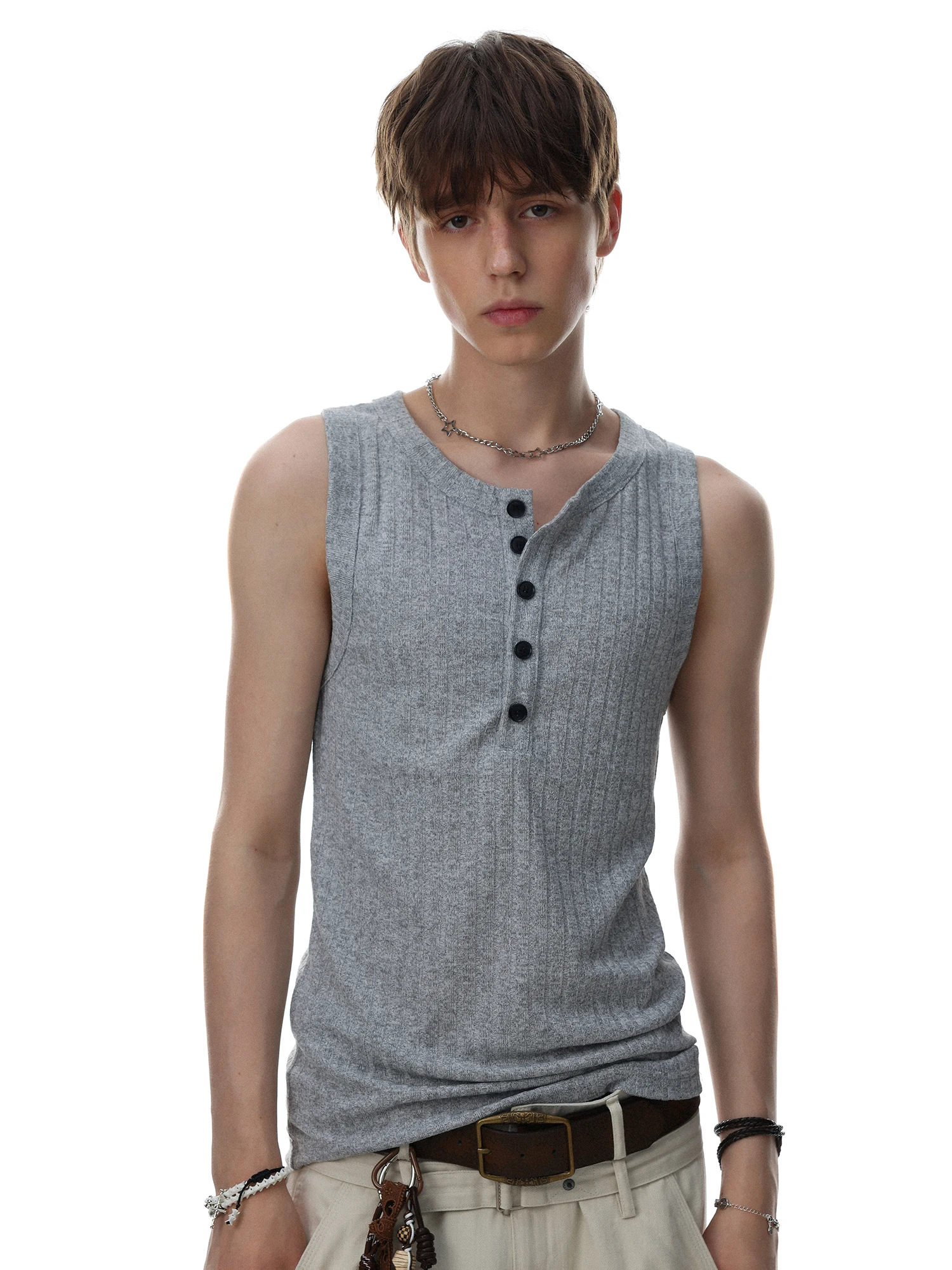Cleanfit American Style Men's Slim Fit Knitted Henry Collar Vest Breathable Casual Top Button Decorated Shoulder Patch