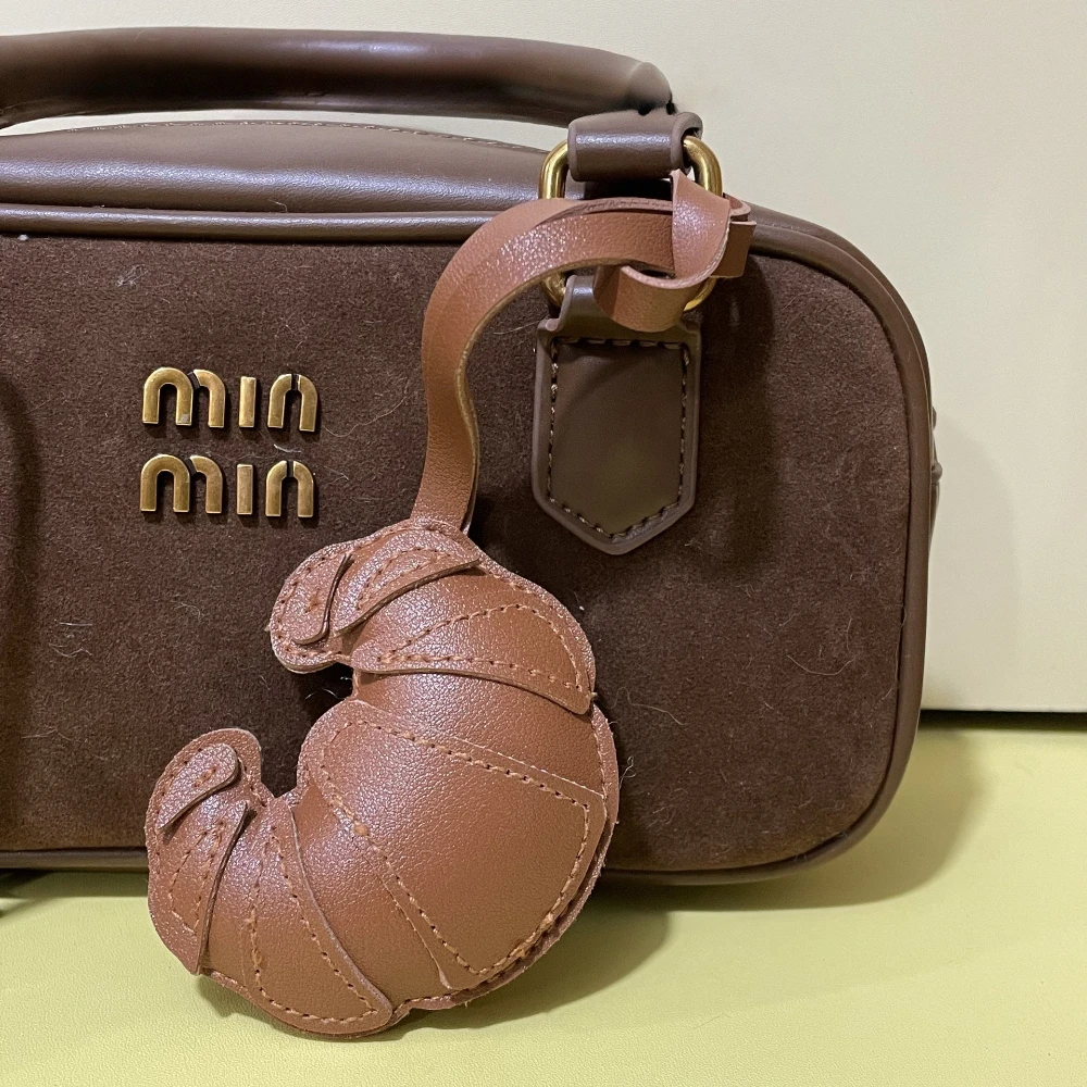 PU Leather Croissant Bag Charm Kawaii Animal Backpack Keychain Soft Fashion Handmade Accessory Cute Couple Friend Jewelry Gift