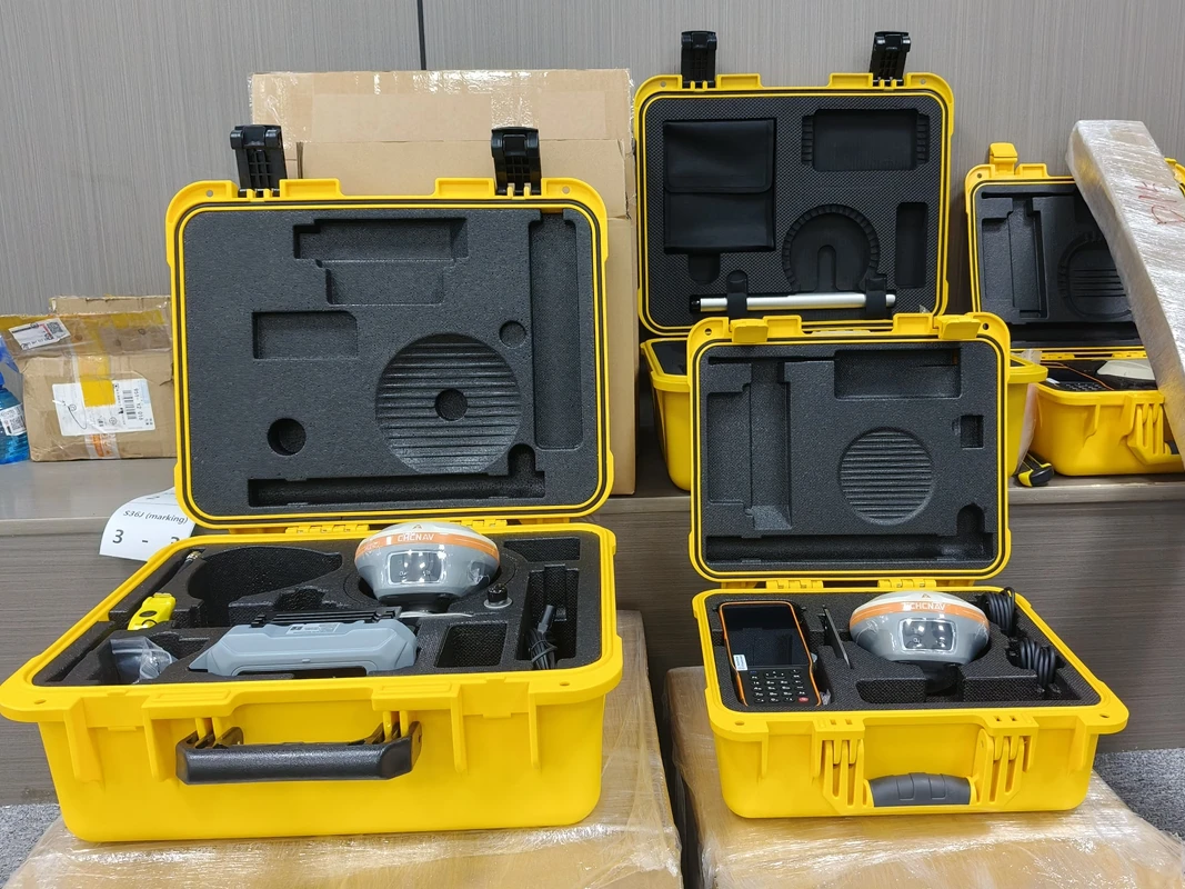 Chcnav X15 I89 Ricevitore GPS ad alte prestazioni Sistema GNSS RTK per rilevamento terrestre Sensore di misurazione OEM Rover RTK personalizzabile