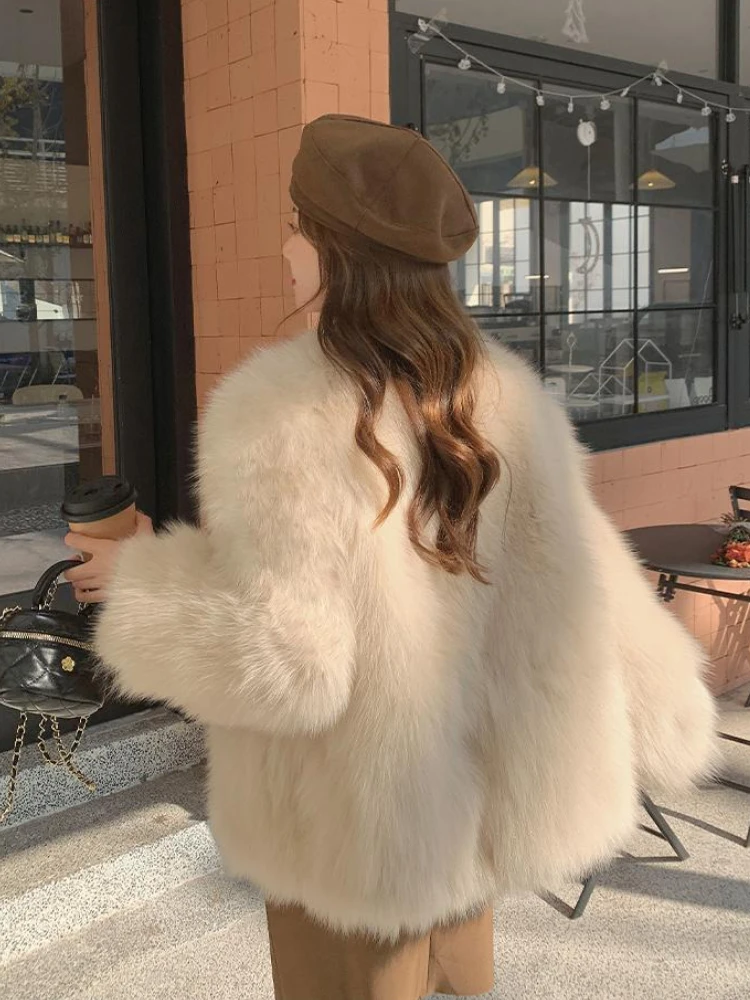 Fur Integrated Winter Fashion New Women\'s Temperament Warm Coat Loose Simulation Fox Fur Temperament Thick Coat Faux Fur