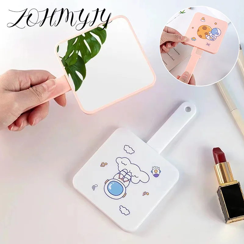 1Pcs Portable Makeup Mirror With Pull-out Type Comb For Girl Gift Makeup Tools Travel Cute Cartoon Astronaut  ﻿