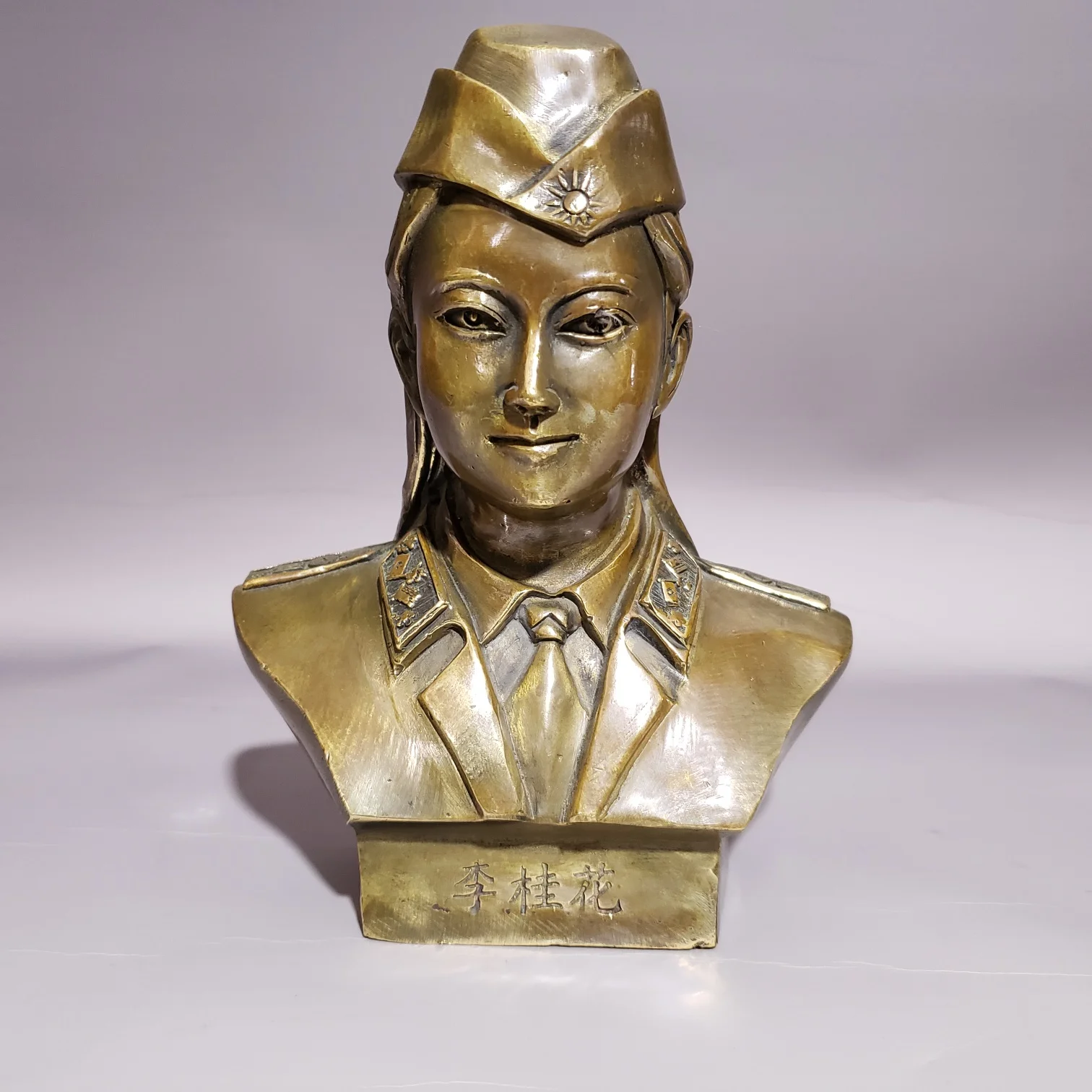 Brass Statue Of Communist Party Member Li Guihua Office Decoration Ornament