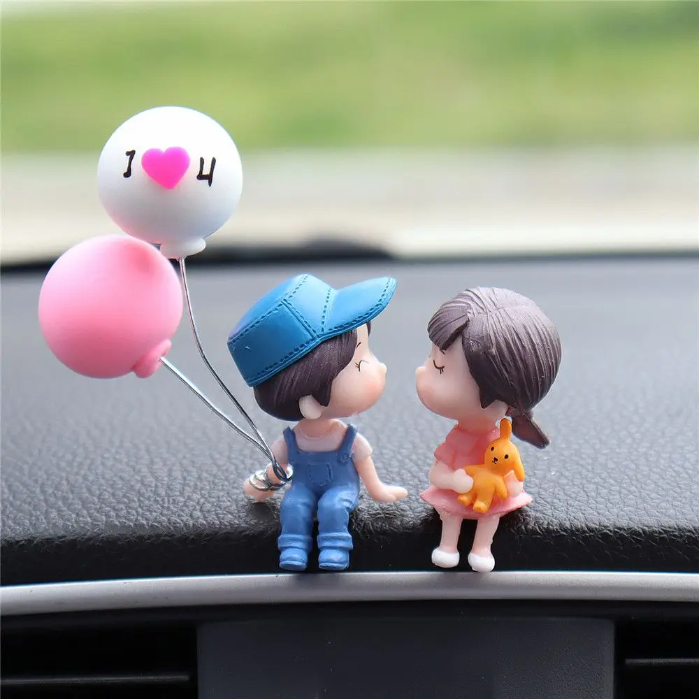 Nette Cartoon Paare Auto Dekoration Zubehör Action Figur Figuren Ballon Ornament Auto Innen Dashboard Geschenk