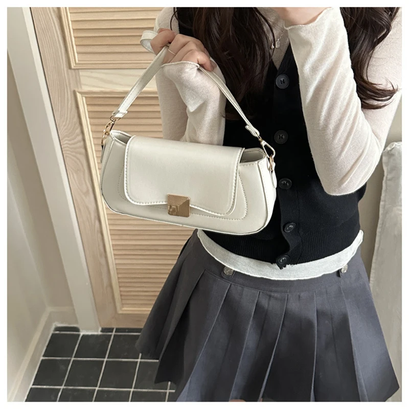 Simple Minority Retro Handbag New Flip Saddle Bag Feminine Shoulder Slung Light Luxury Solid Color Small Square Bag