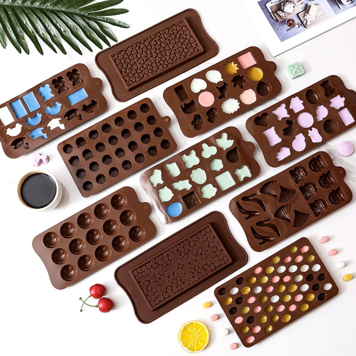 Multi Style Animal Bear Lover Confession Chocolate Silicone Mold Heart Emote Candy Biscuit Jelly Baking Set Ice Tray Cake Decor