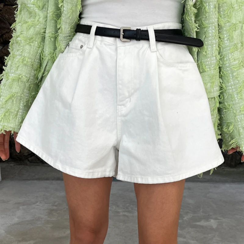 REALEFT 여름 씻어 하이 웨스트 여성 a 라인 데님 반바지 포켓 화이트 2025 새로운 캐주얼 루즈 와이드 레그 청바지 반바지 여성