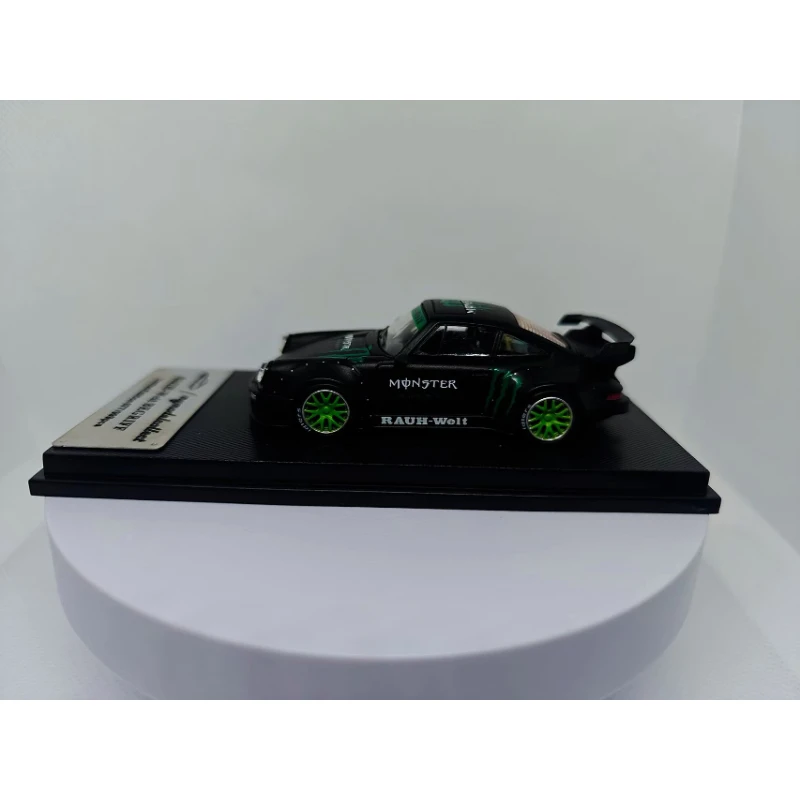 2025 Nowy model wyścigowy w skali 1/64 Materiał metalowy DLY Dopasowana scena Miniaturowa zabawka Ręcznie robiony prezent urodzinowy Ozdoba na biurko