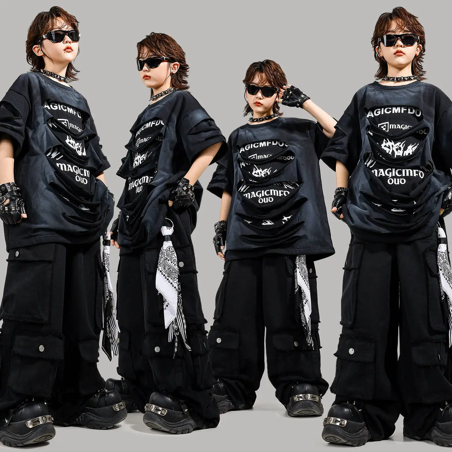 

Kid Kpop Hip Hop Clothing Black Ripped T Shirt Casual Rivet Multi Pockets Cargo Pants for Girl Boy Dance Wear Costumes Clothes