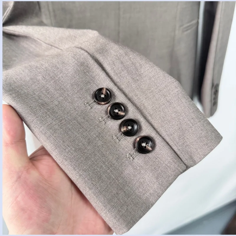 25-letnia jesień nowa elegancka i szykowna, luksusowa marynarka z spódnicą i kurtką typu wiatrówka