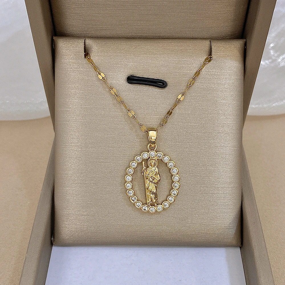 

DODOHAO Virgin Mary Crystal Pendant Necklaces For Women Men Religious Pendant Necklaces Stainess Steel Fashion Jewelry