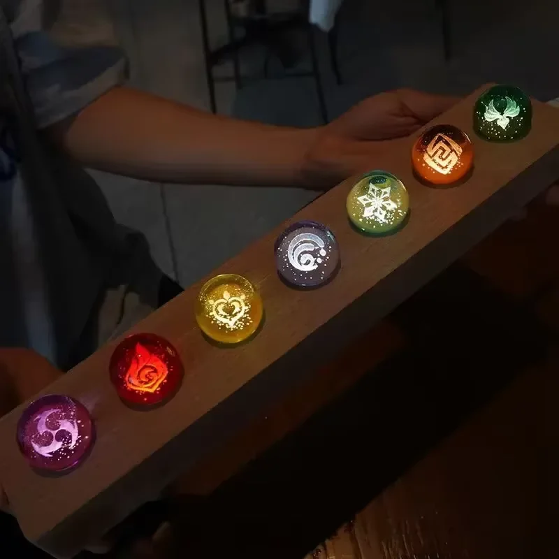 Genshin Anime Sasukes Sharingans 크리스탈 볼 Led 베이스 USB 7pcs 야간 조명 분위기 조명 데스크탑 장식 장식 조명