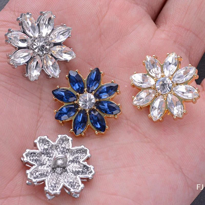 [YU]5Pcs Luxury And Beautiful Flower Inlaid Rhinestone Metal Buttons Clothing Gift Boxes Scarves Hats DIY Decorative Accessories