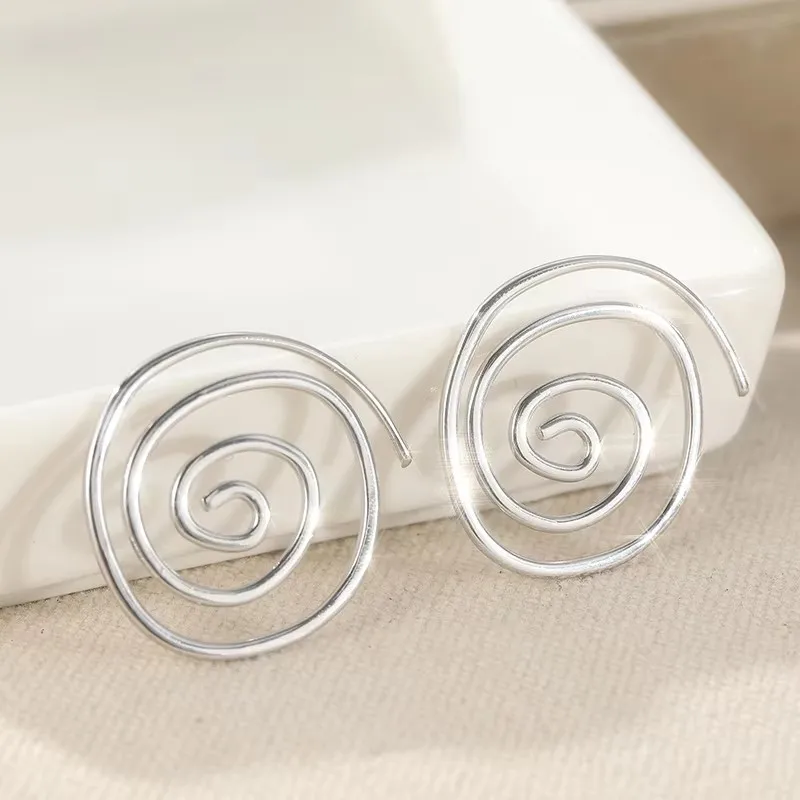 Vintage ethnische silberfarbene Metallgeometrie Spirale baumelnde Ohrringe für Frauen Schmuck – Detail 1