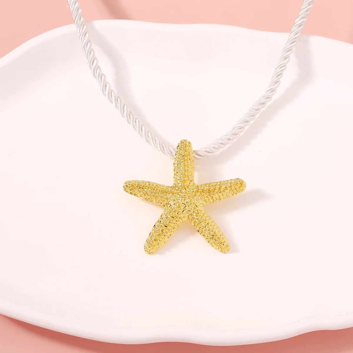 Vacation Style Starfish Fashion Women's Pendant Temperament Necklace